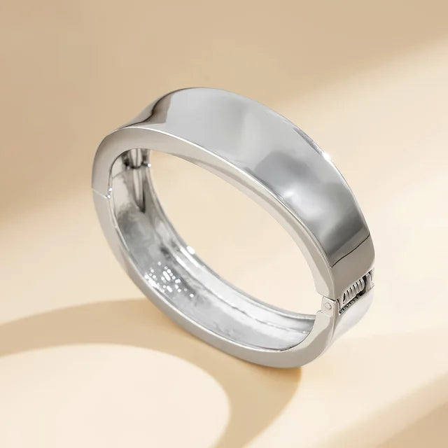 Kalani Bold Bracelet Stack