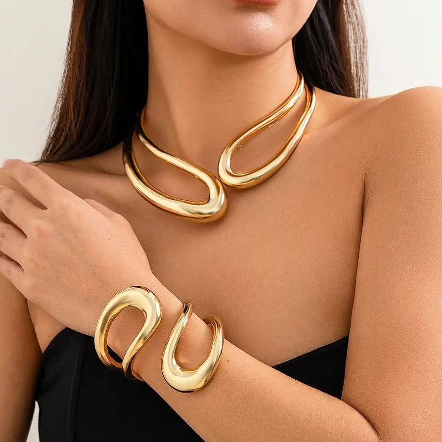 Gilded Contour Bracelet