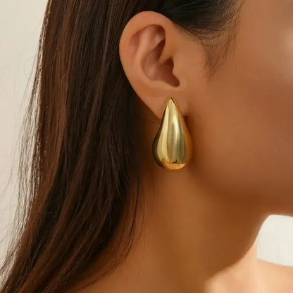 Timeless Nostalgic Teardrop Earrings