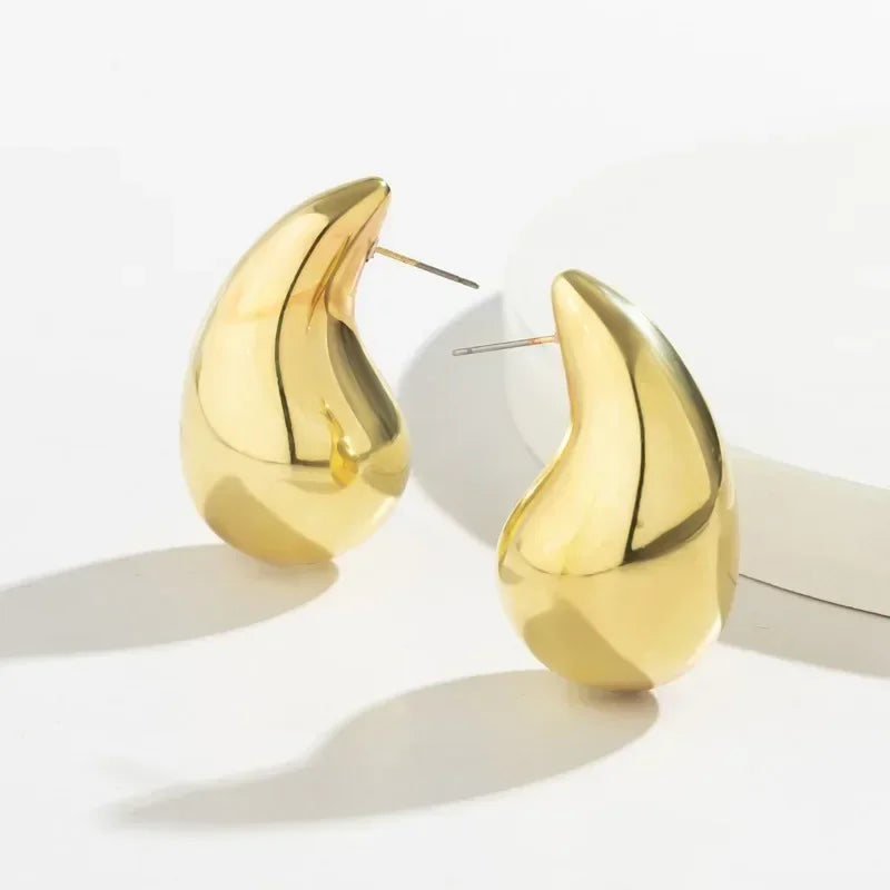 Timeless Nostalgic Teardrop Earrings